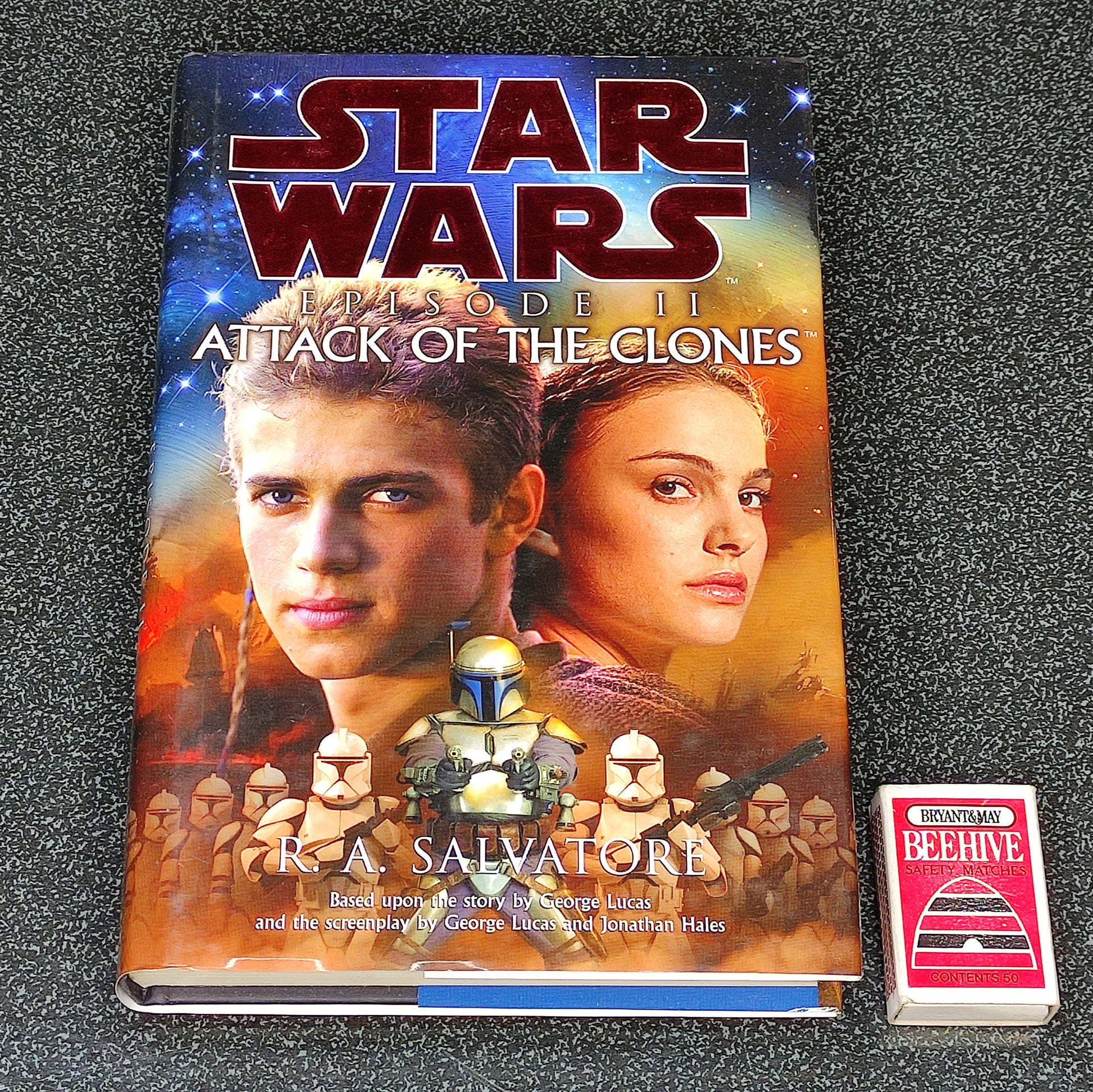 Book cover of 'Star Wars Episode II: Attack of the Clones' by A. Salvatore on a white background
