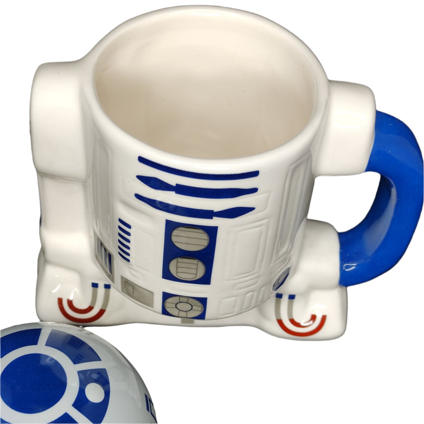 R2-D2 mug with lid from Star Wars on a black background