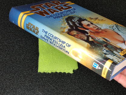 Book titled 'The Courtship of Princess Leia' from the Star Wars series