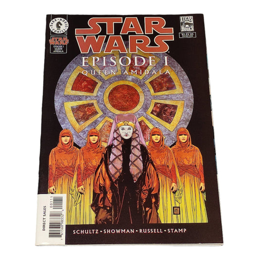 Comic book cover of 'Star Wars Episode I Queen Amidala' on a textured black surface